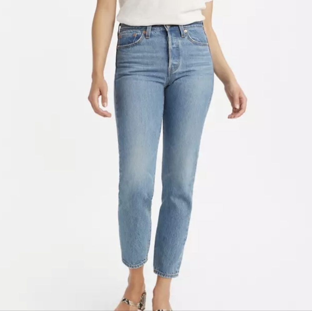 Levi's Premium Wedgie Icon Fit Ankle Jeans